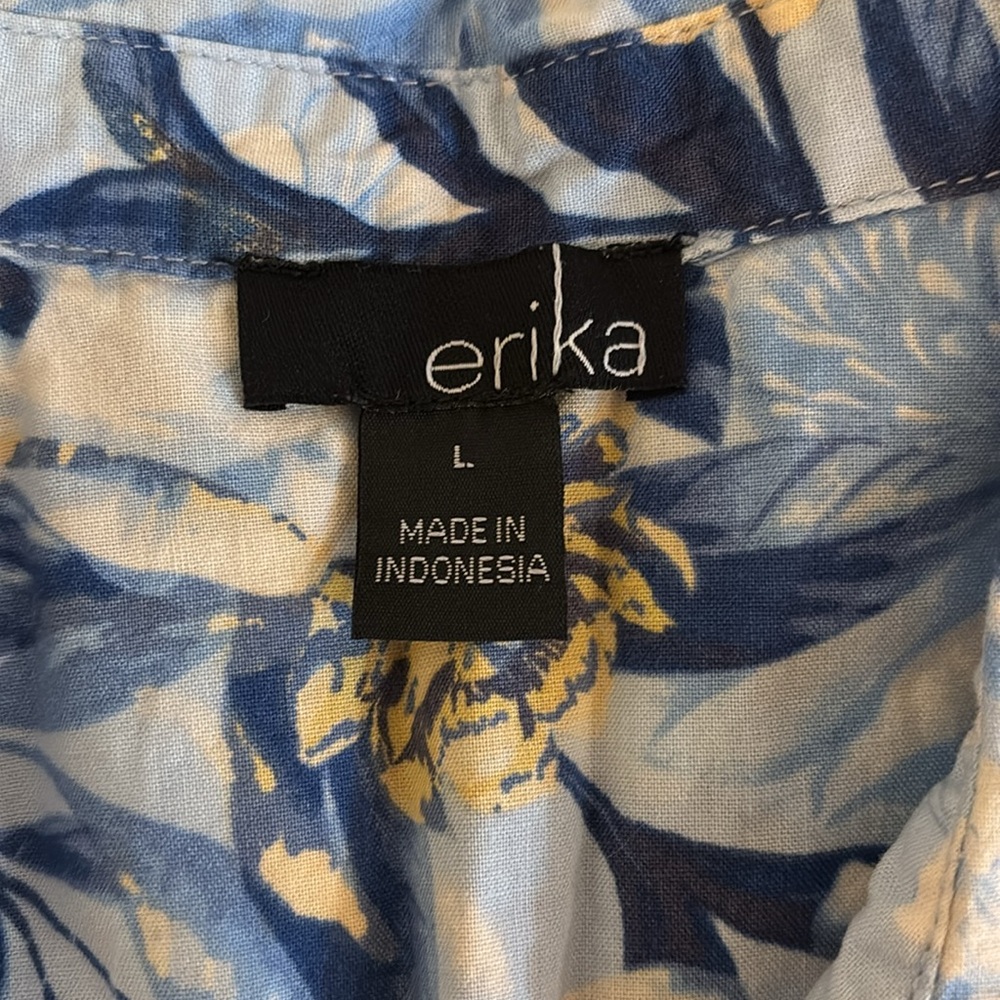 Erika Women’s Short Sleeve Button Down Flowered Shirt Size L with Sleeve Detail - Picture 9 of 11